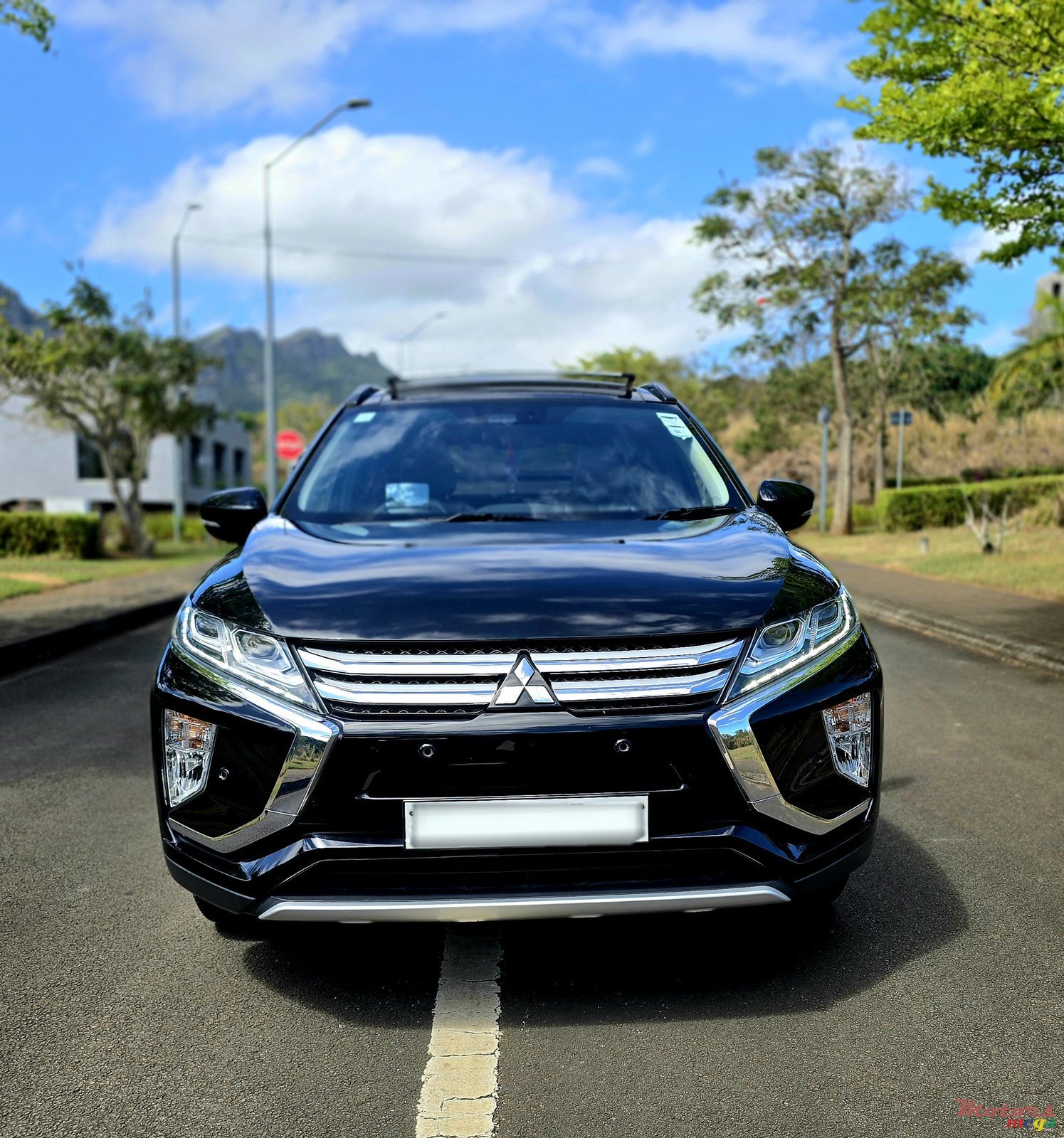 2019' Mitsubishi Eclipse Cross 1.5T Subroof photo #2