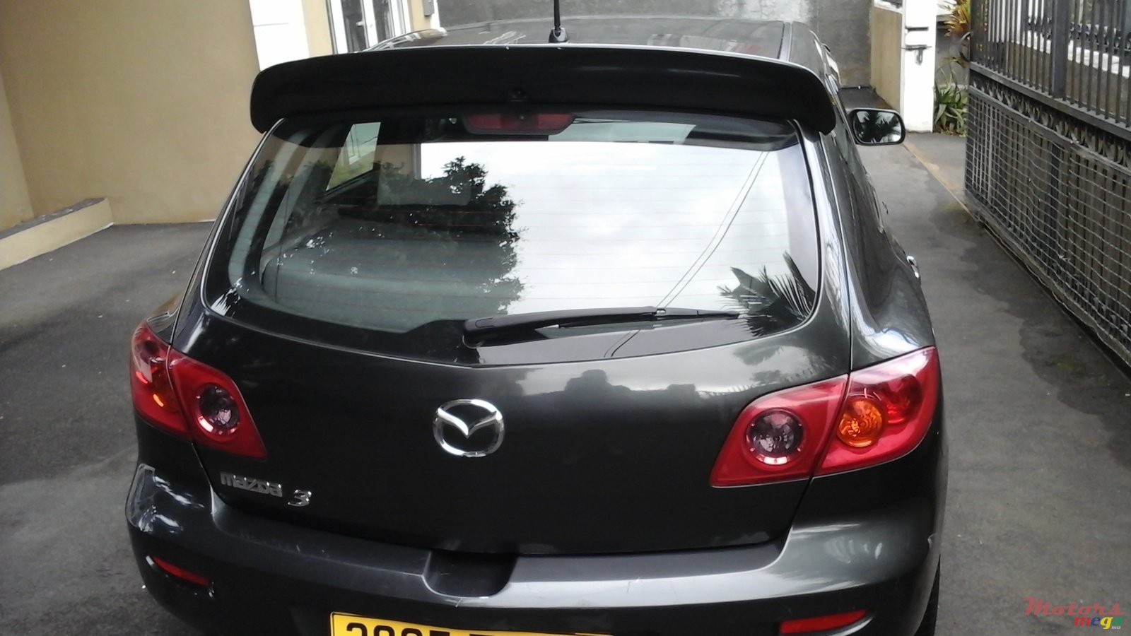 2005' Mazda 3 photo #3