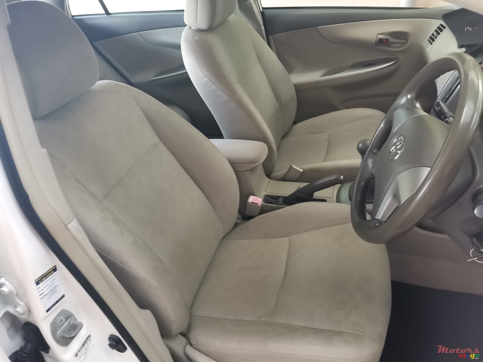 2008' Toyota Axio photo #4