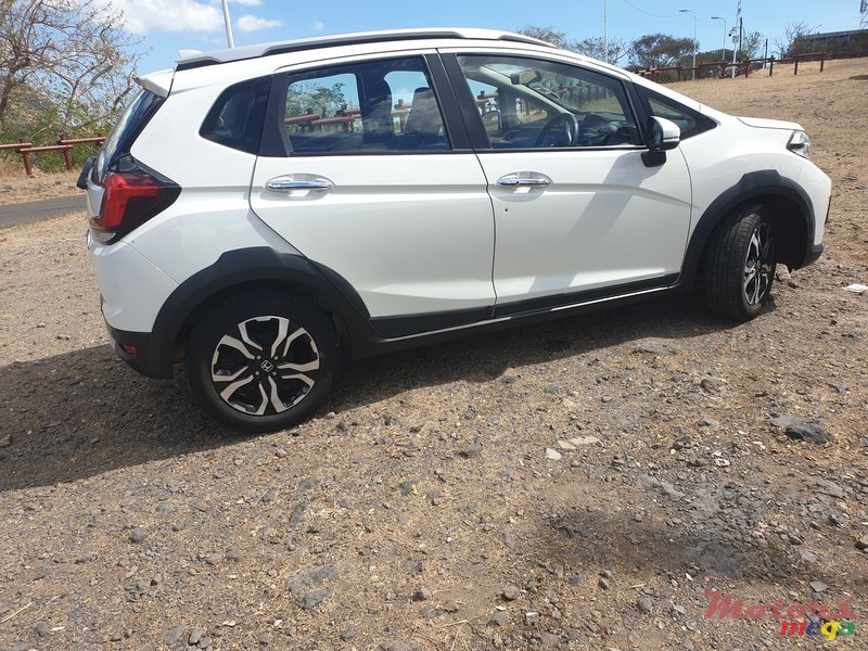 2021' Honda WR-V photo #3