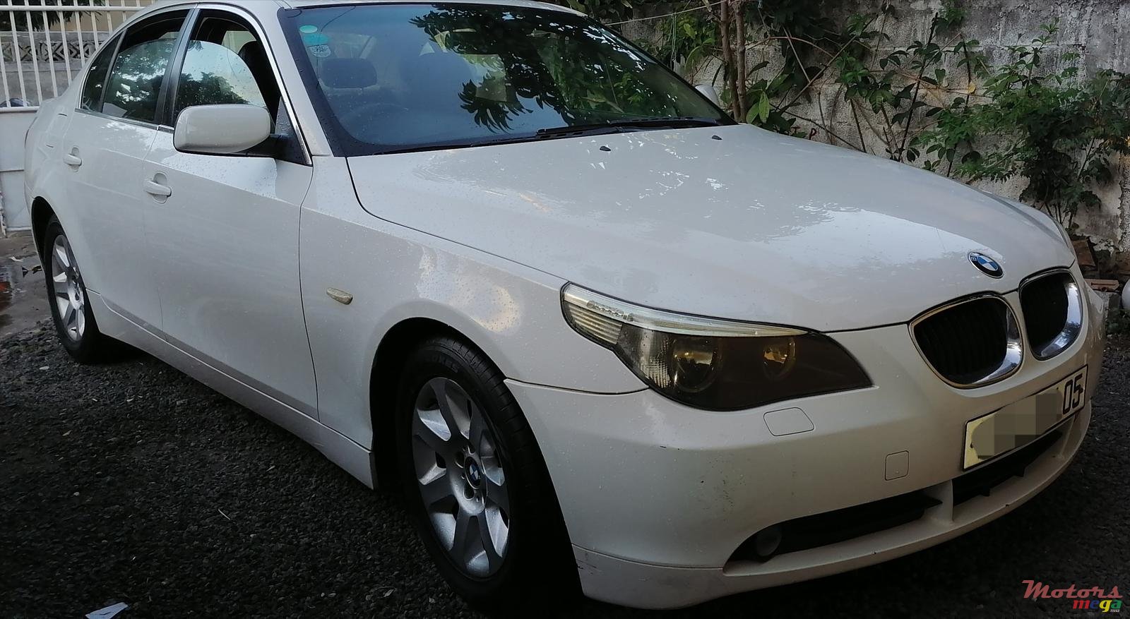 2005' BMW 520 photo #1