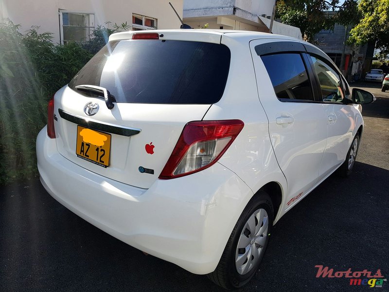 2012' Toyota Vitz 1320 cc automatic photo #3