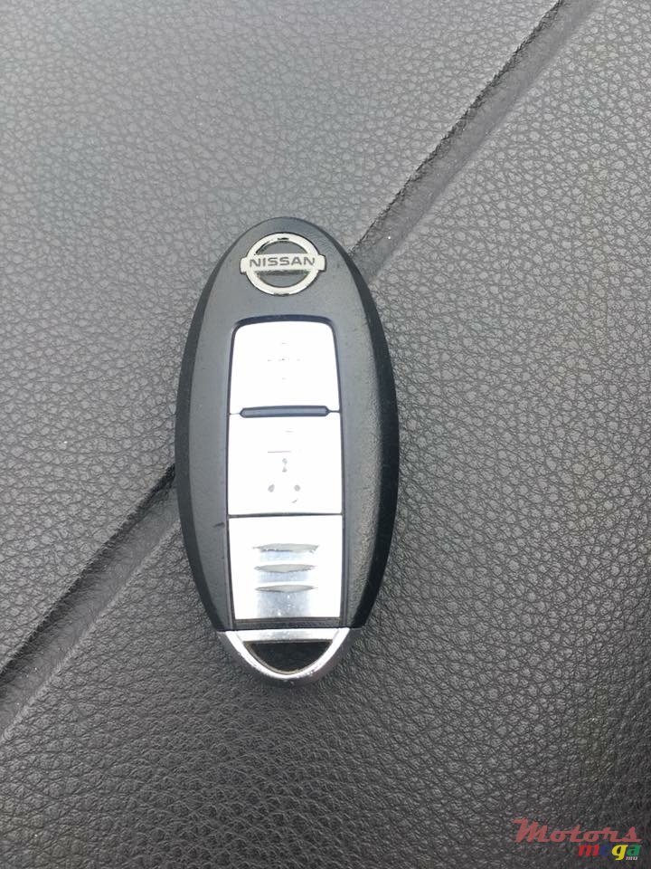 2009' Nissan Tiida photo #7