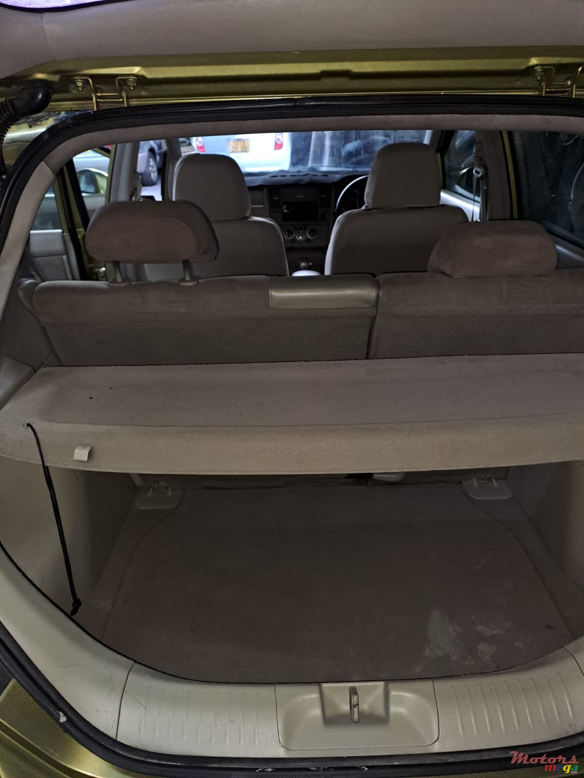 2005' Nissan Tiida photo #2