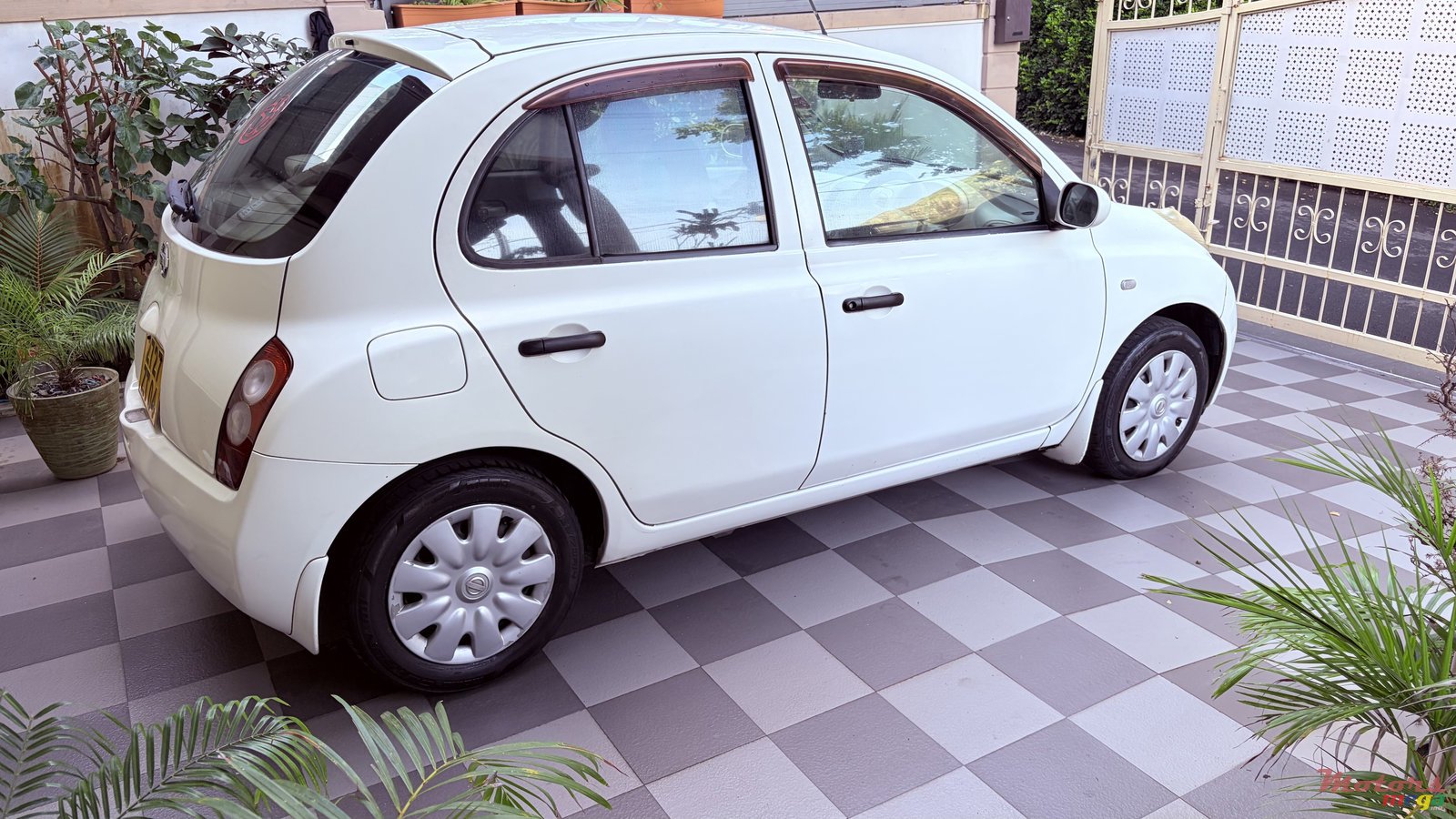 2004' Nissan March photo #6