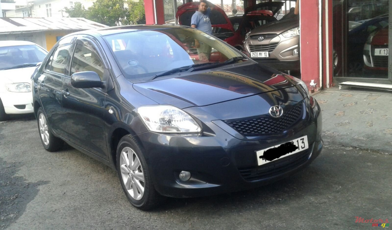 2013' Toyota Yaris photo #1