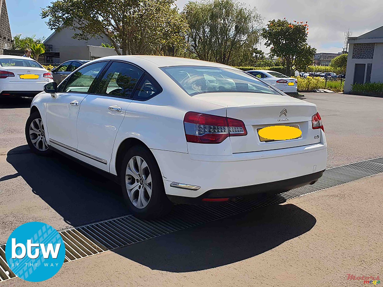 2013' Citroen C5 photo #2