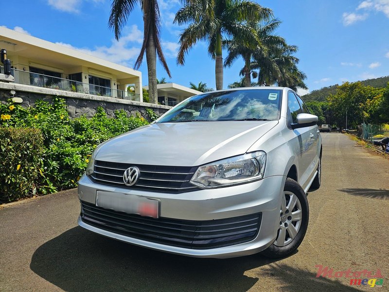 2017' Volkswagen Polo 1.4 Sedan photo #1