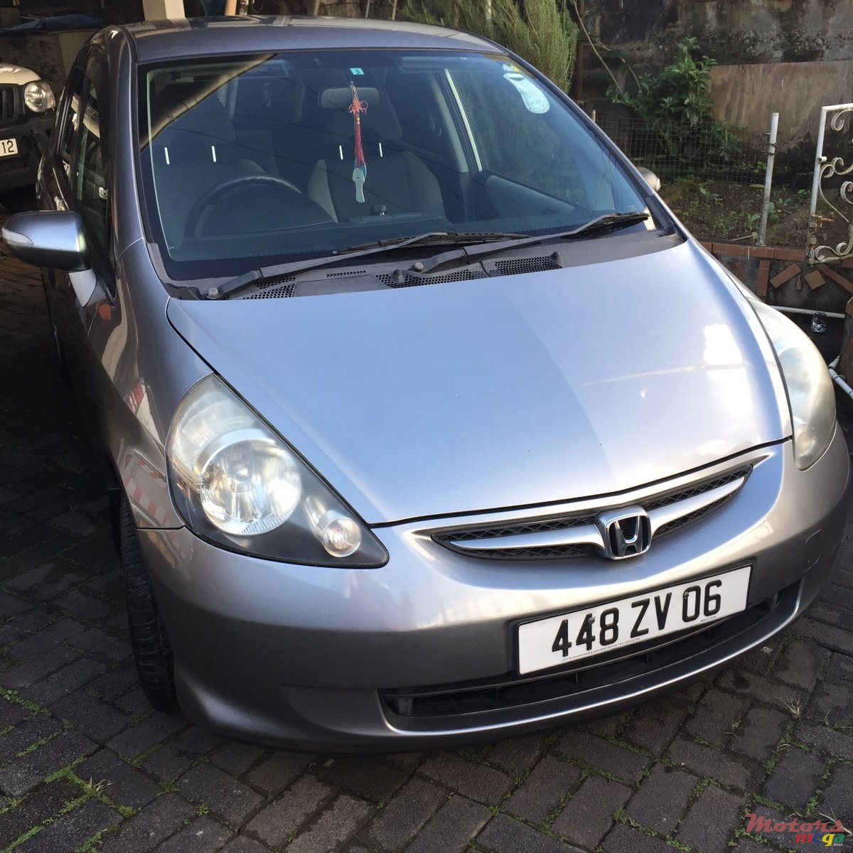 2006' Honda Fit photo #1