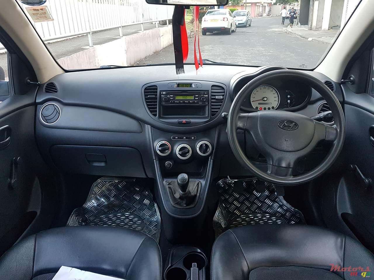 2010' Hyundai i10 photo #5