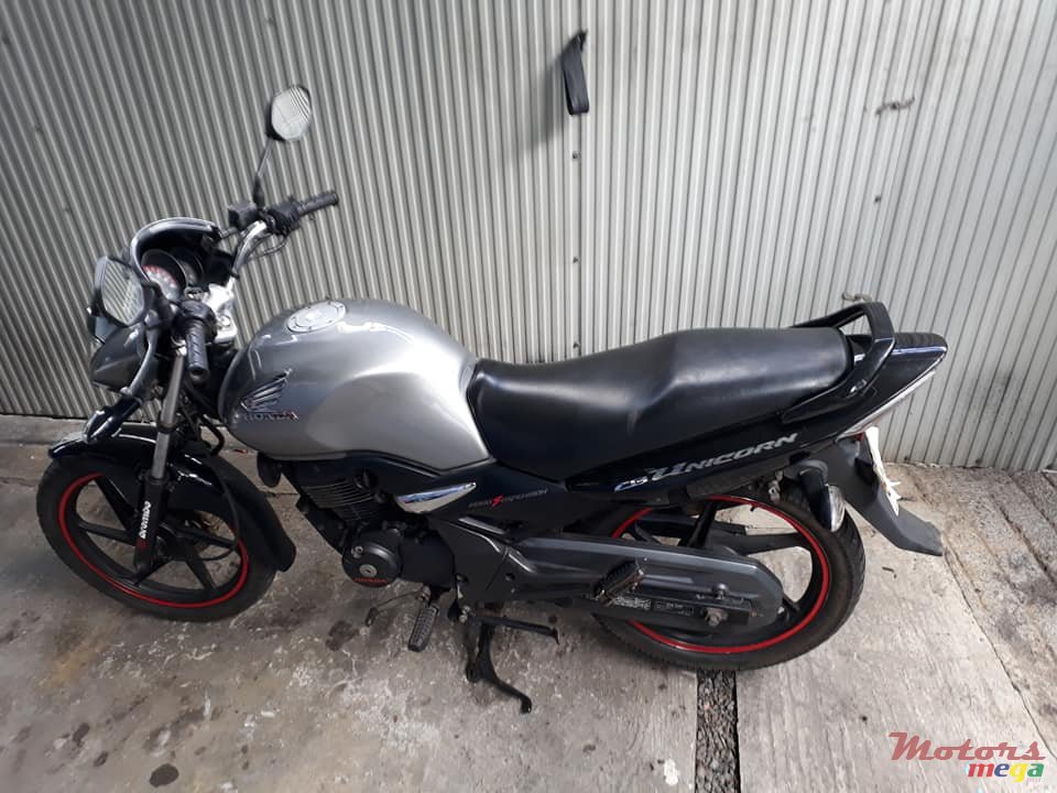 2015' Honda Unicorn photo #4