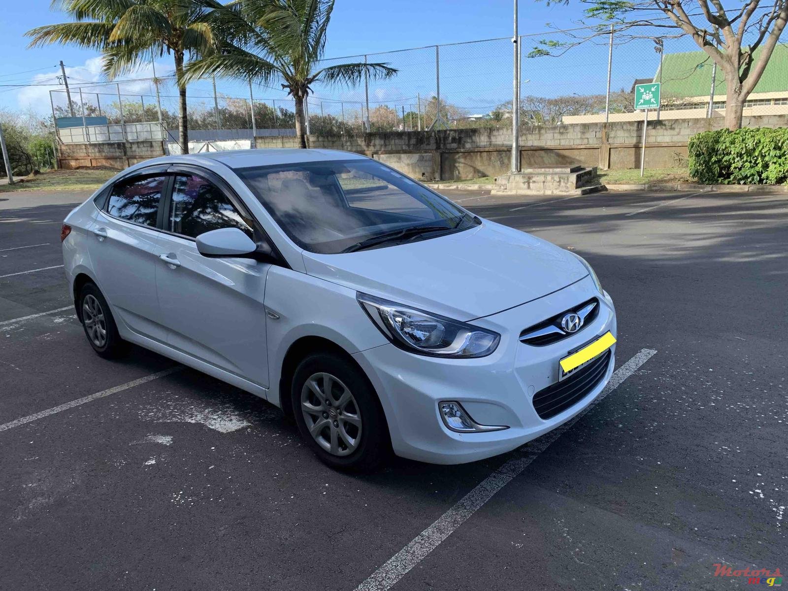 2014' Hyundai Accent photo #1