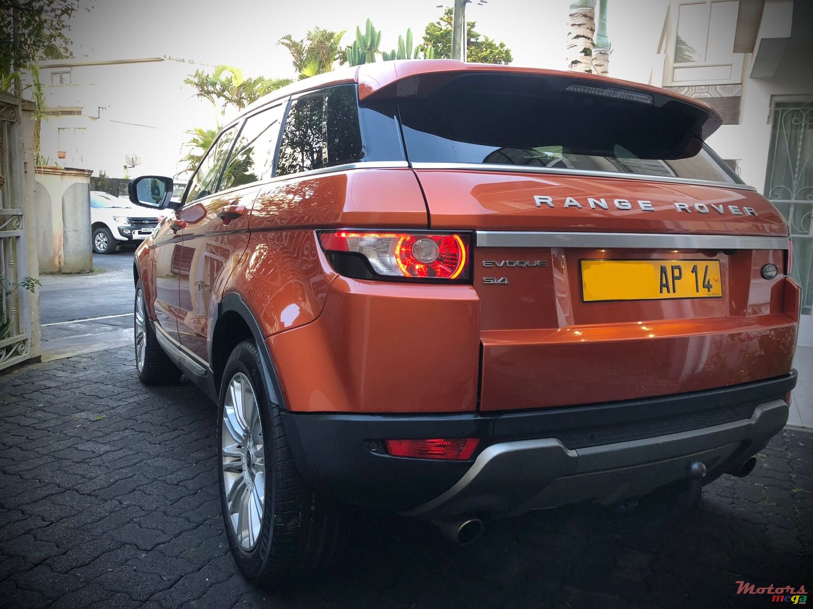 2014' Land Rover Range Rover Evoque photo #6