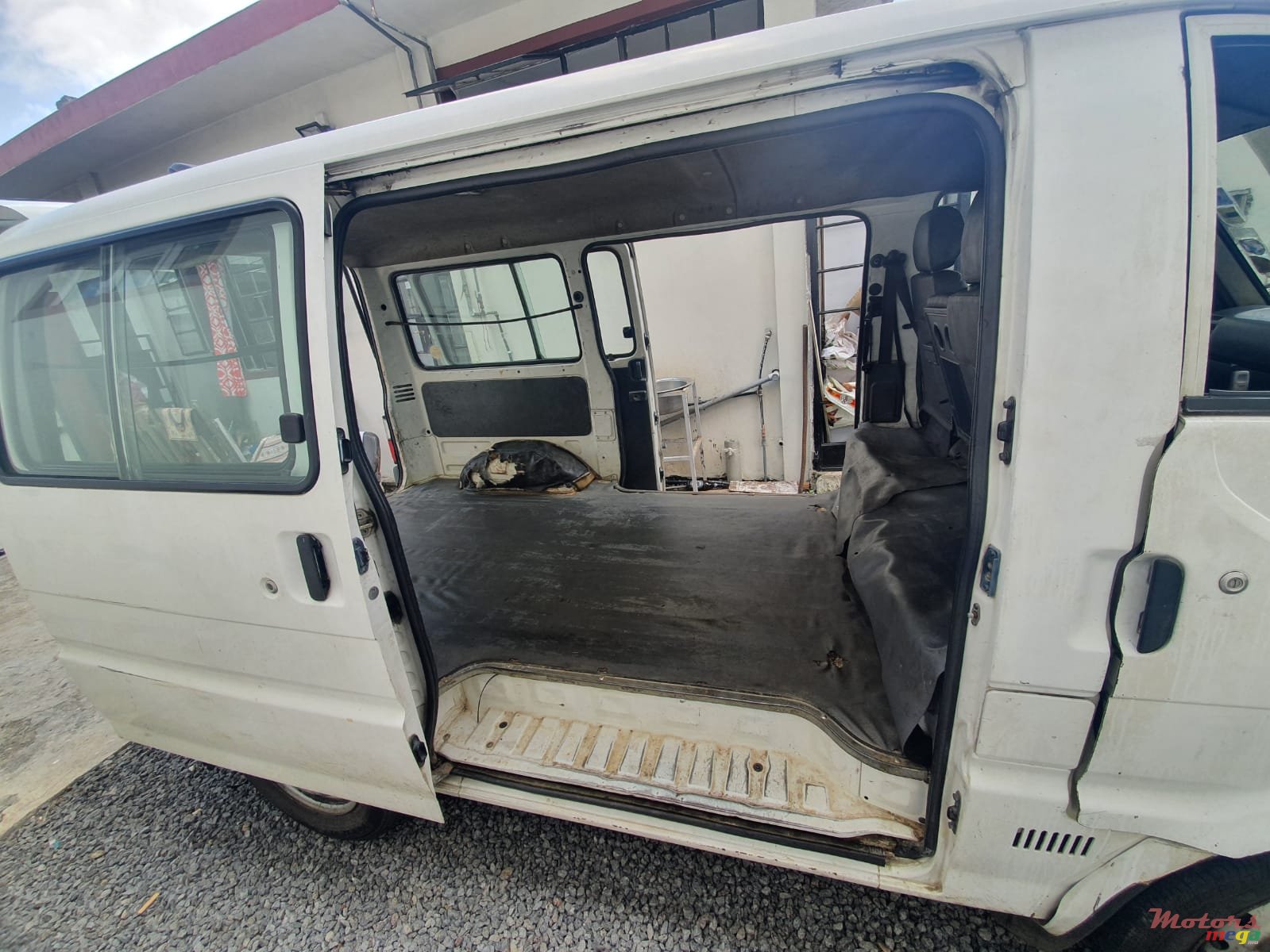 2003' Nissan photo #5