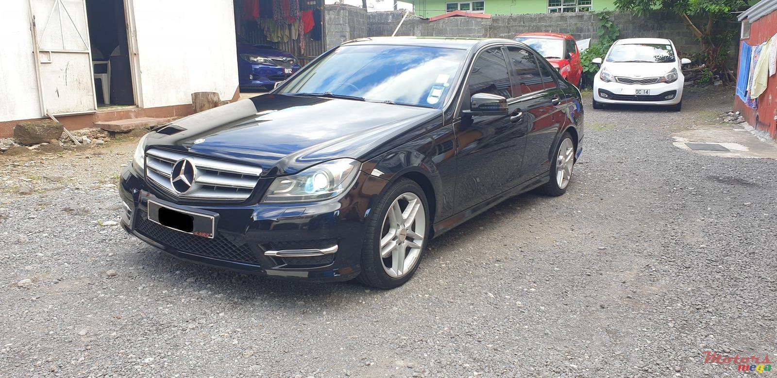 2013' Mercedes-Benz C-Class photo #2