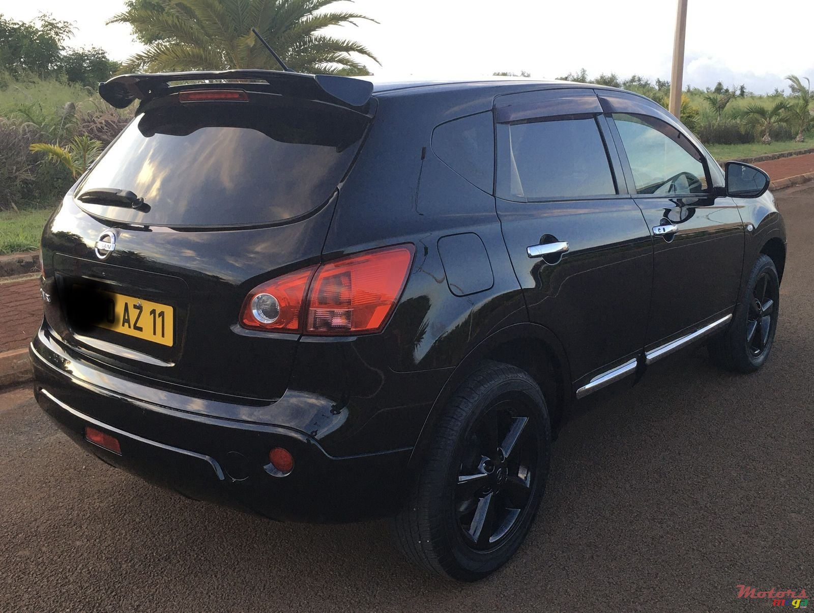 2011' Nissan Qashqai Dualis photo #4