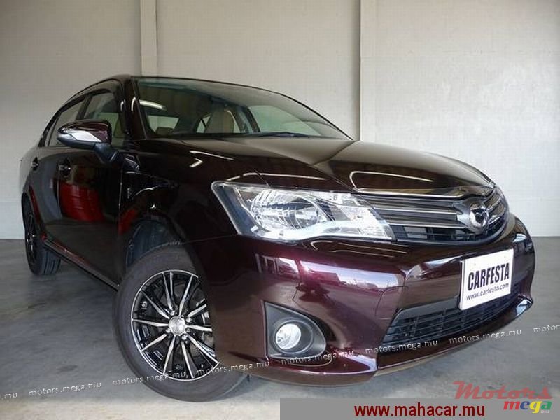 2012' Toyota Corolla Axio photo #1