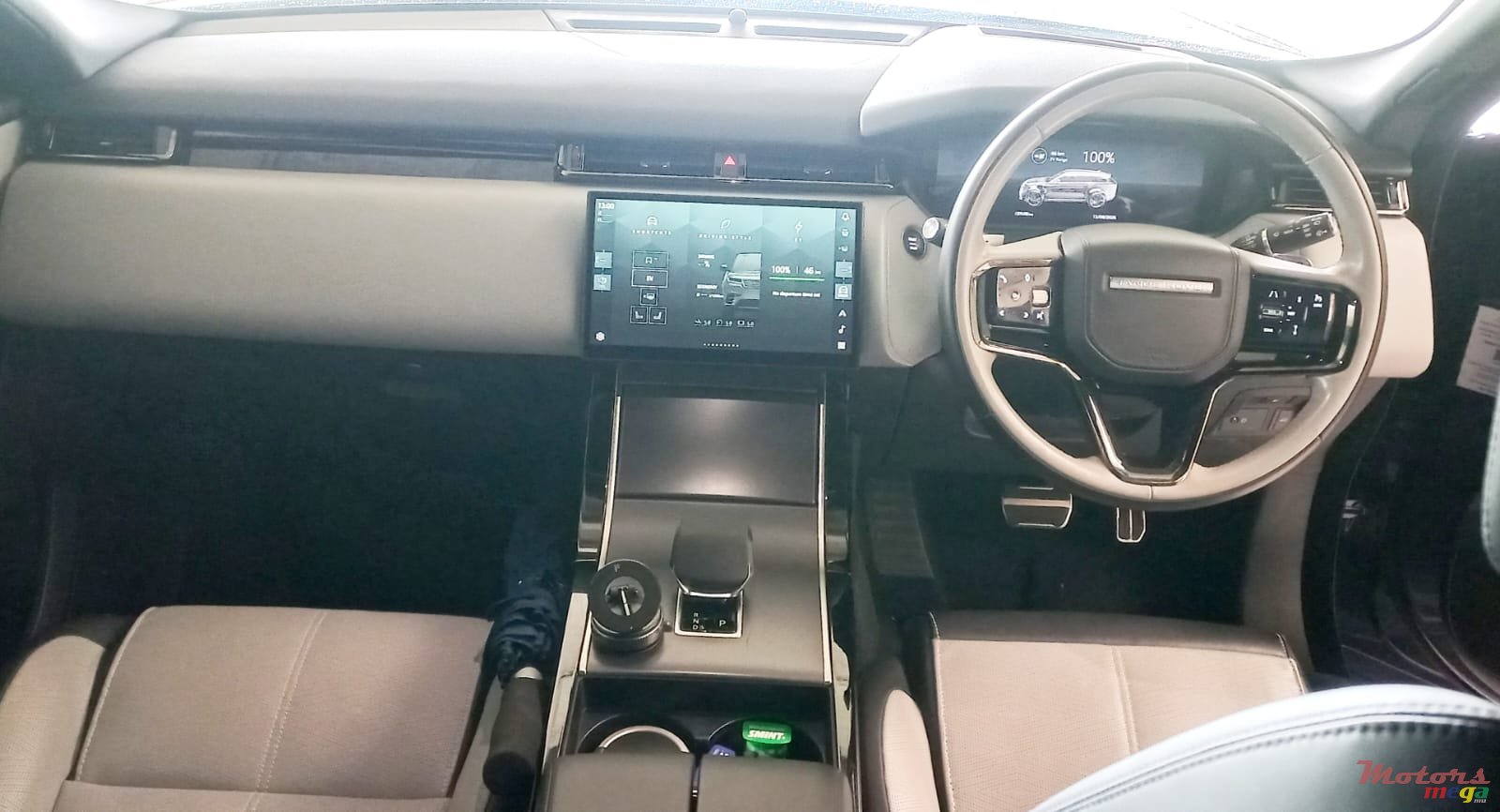 2024' Land Rover Range Rover Velar photo #4