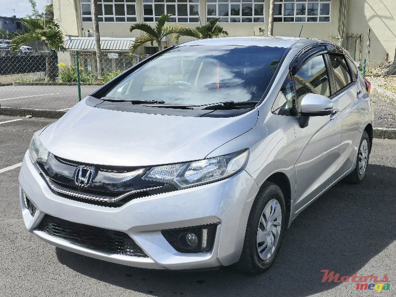 2015' Honda Fit NON HYBRID photo #1