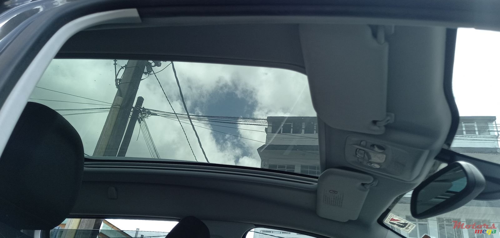 2014' Peugeot 2008 photo #6