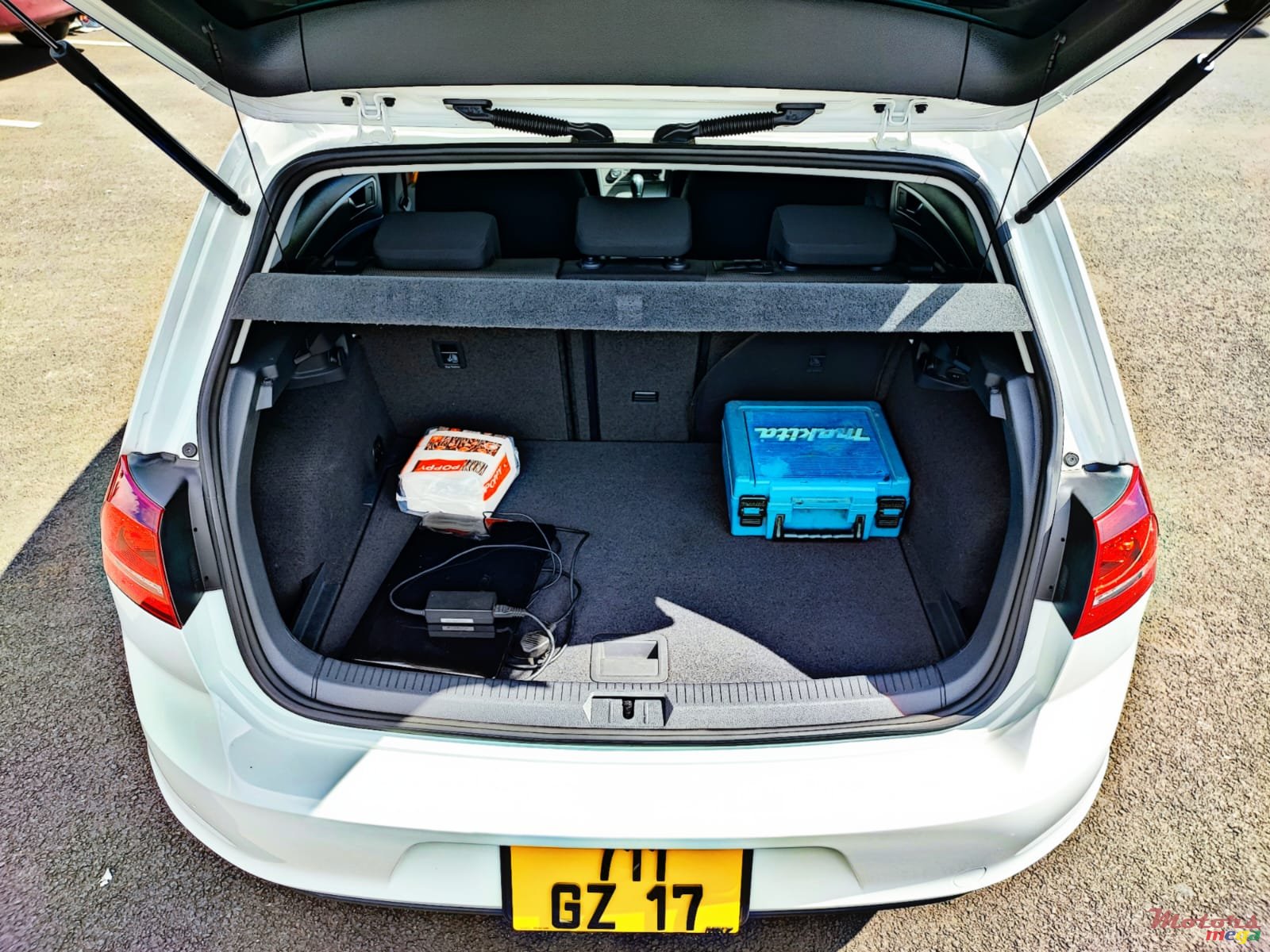 2017' Volkswagen Golf VII photo #4