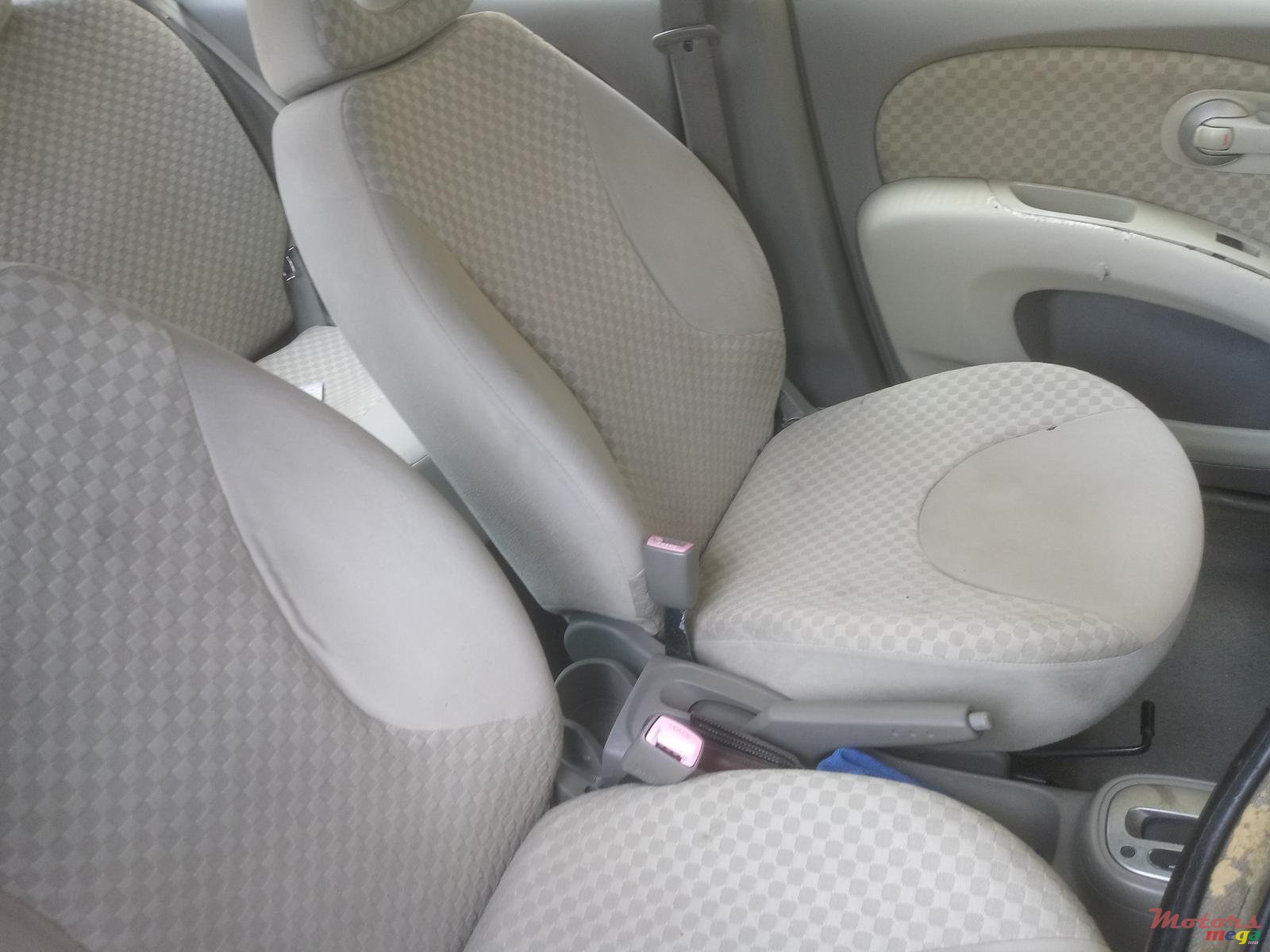 2009' Nissan March photo #5