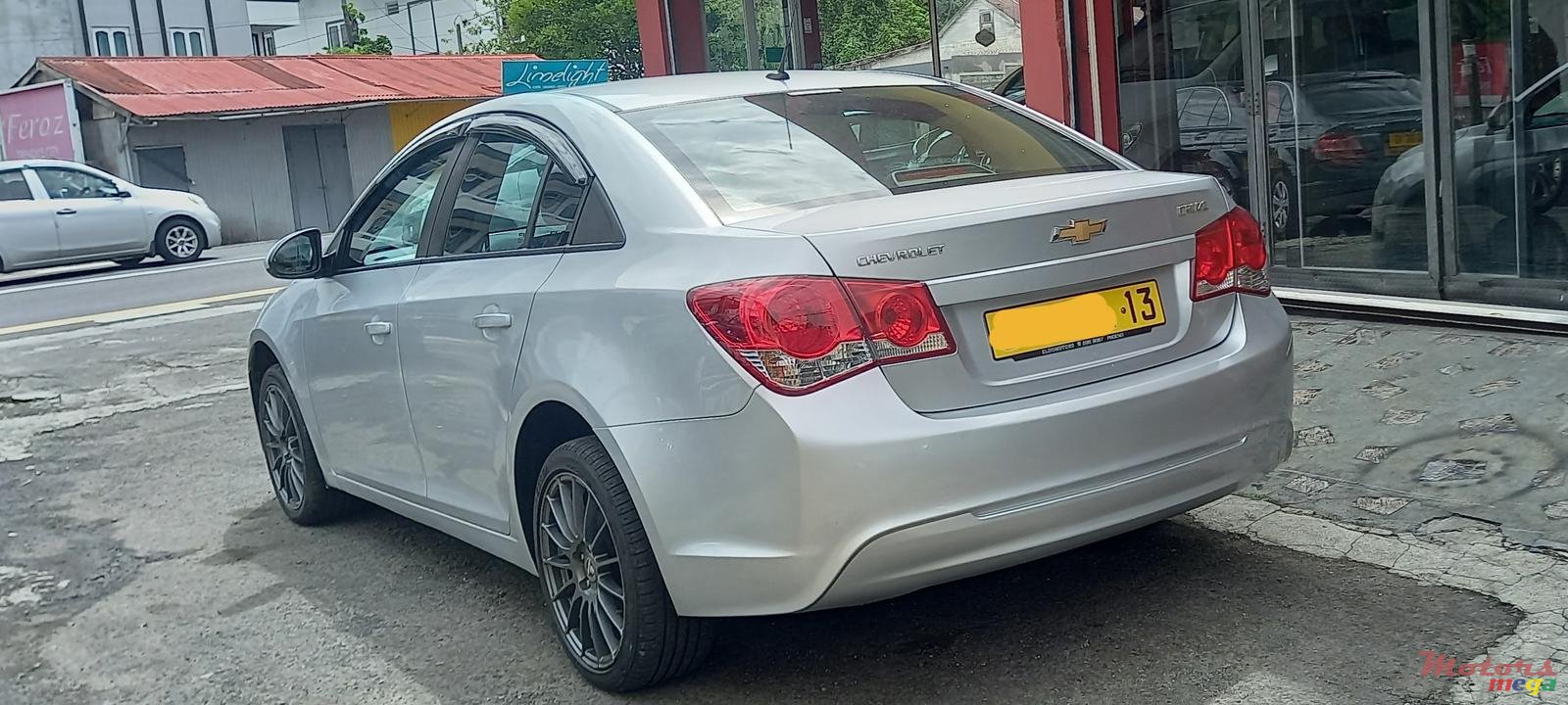 2013' Chevrolet Cruze photo #3