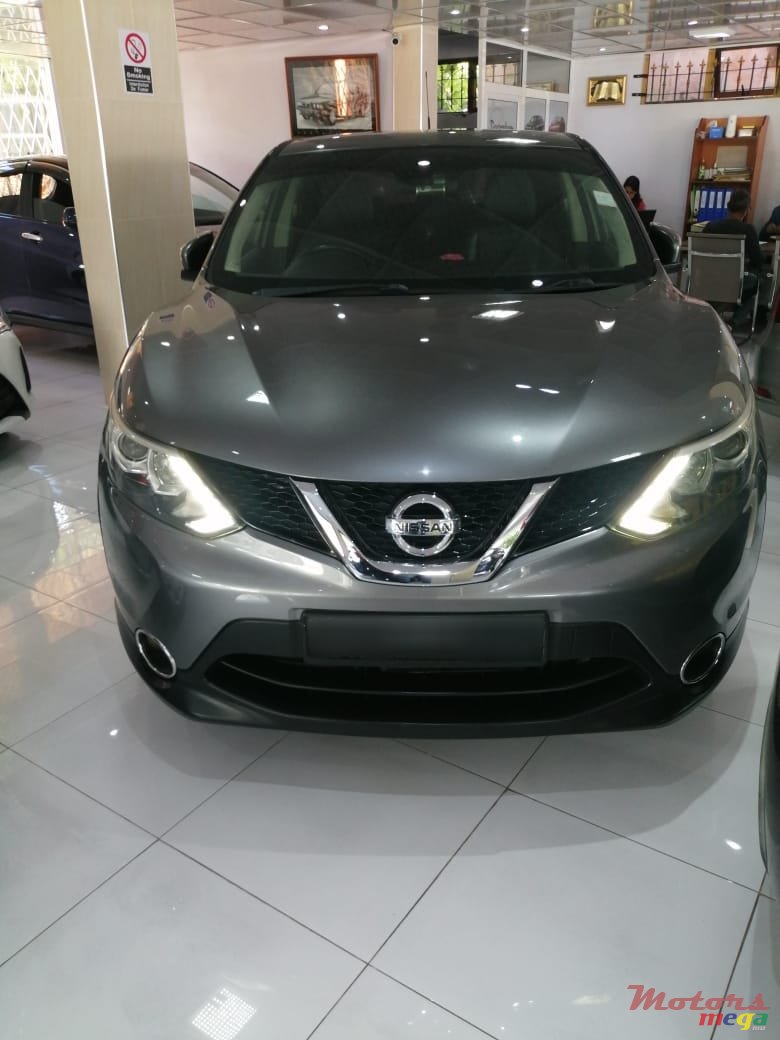 2015' Nissan Qashqai photo #1