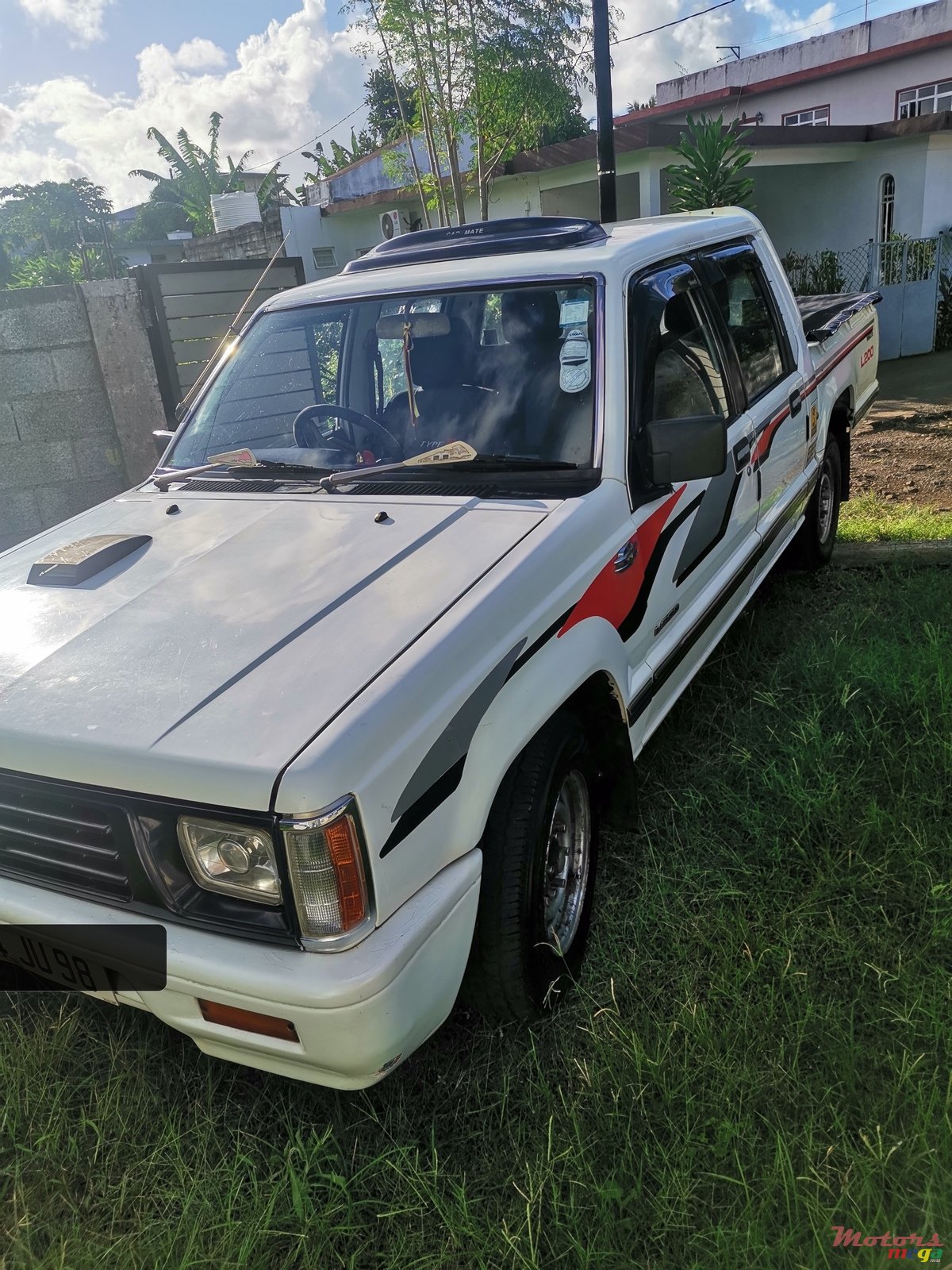 1998' Mitsubishi L200 photo #2