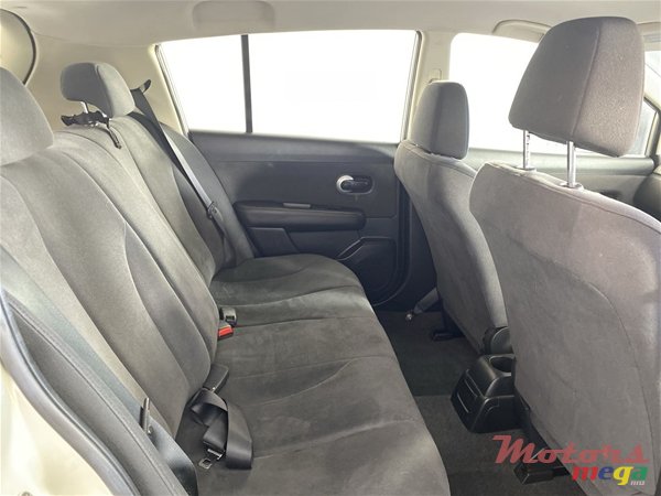 2008' Nissan Tiida photo #7
