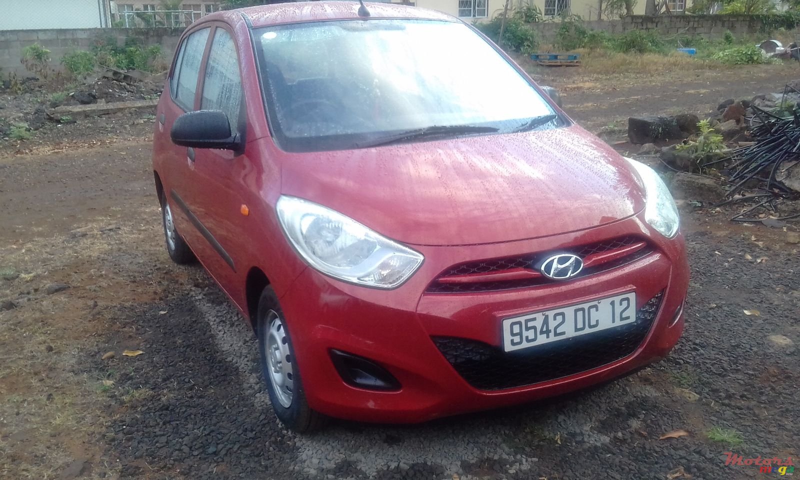2012' Hyundai i10 photo #2