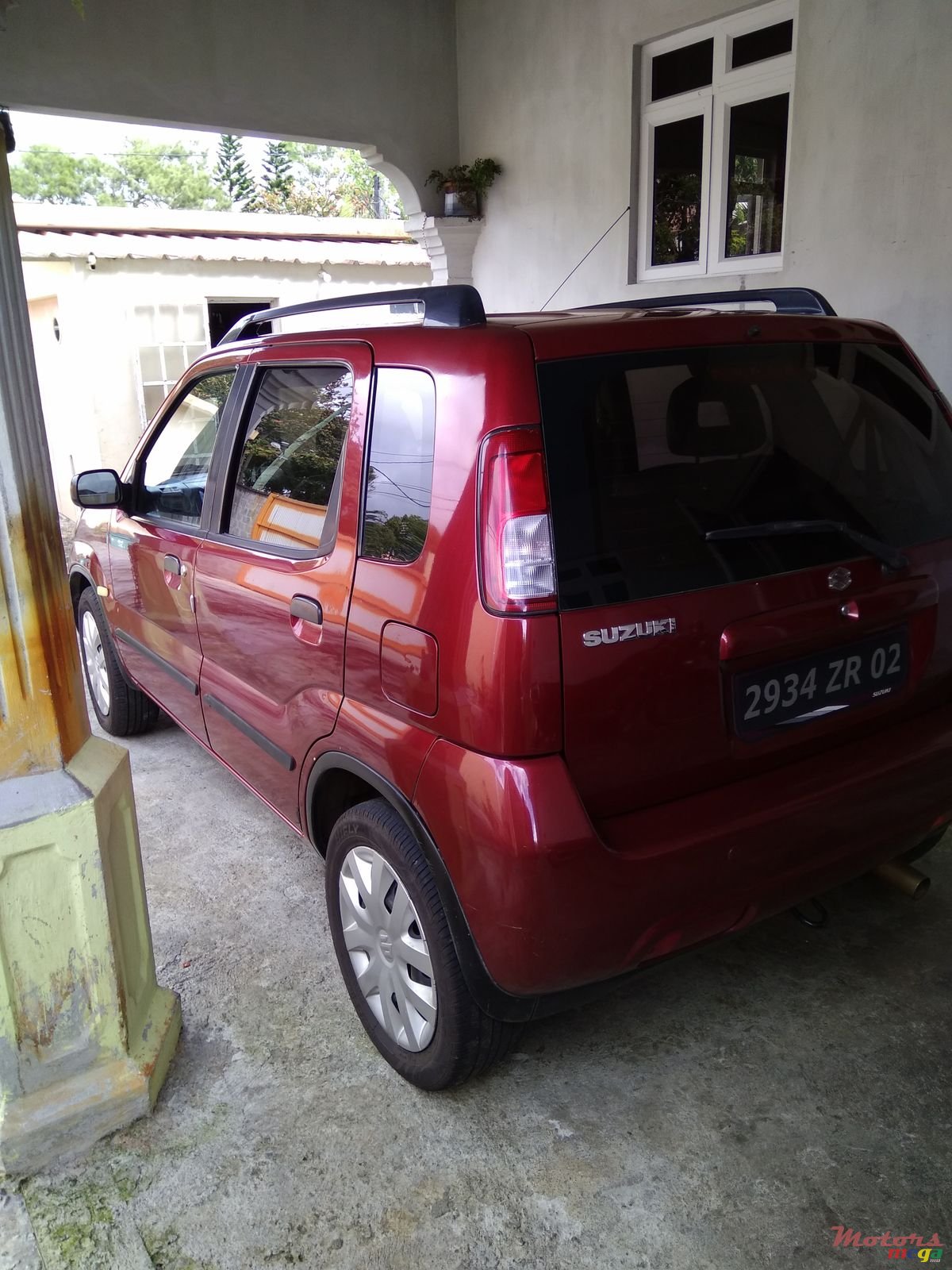 2002' Suzuki Ignis photo #2