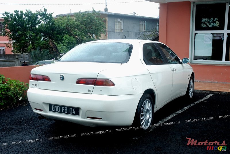 2004' Alfa Romeo 156 photo #2