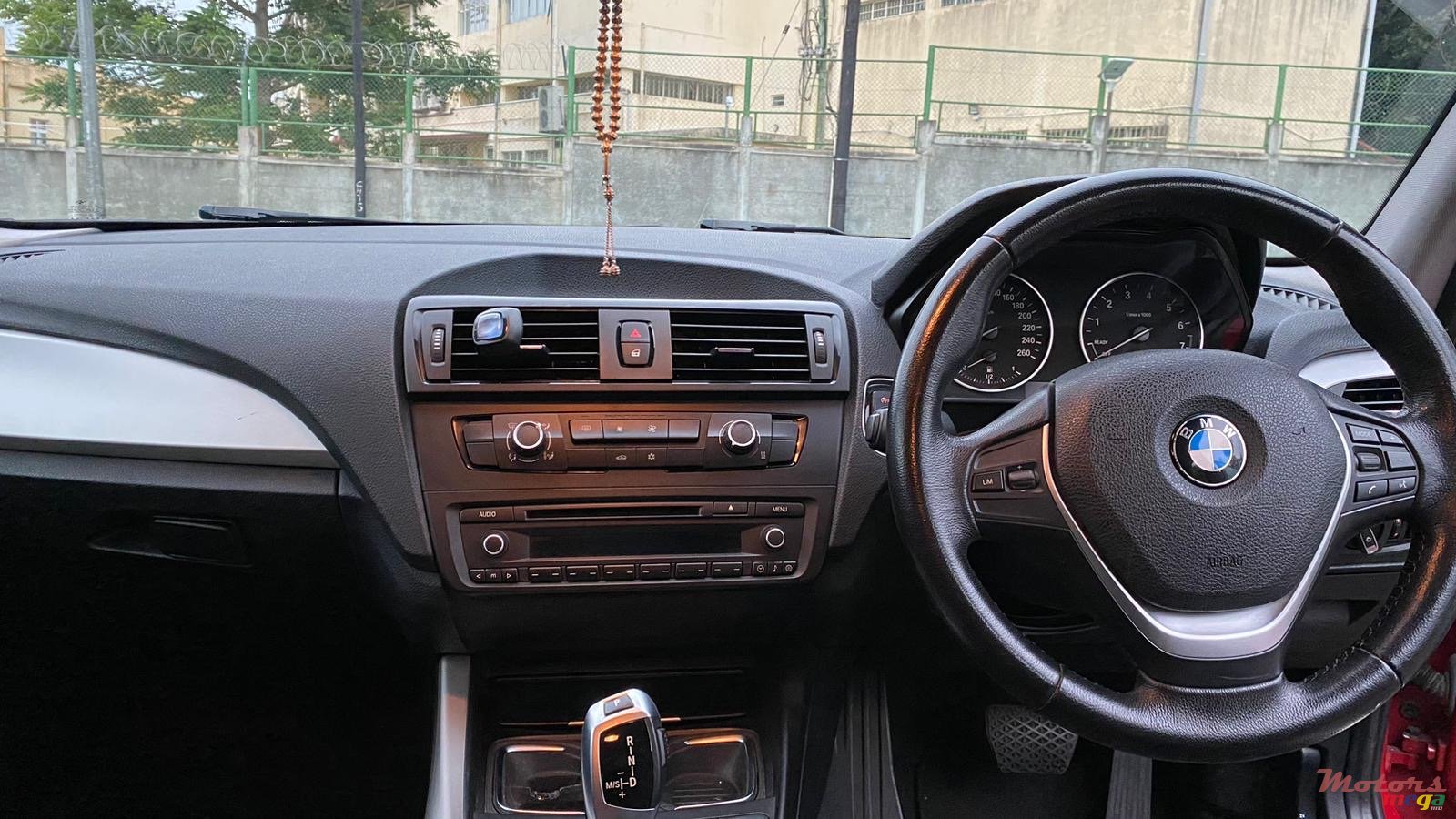 2012' BMW 116 photo #5