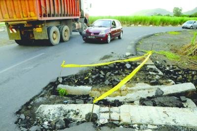 Link Road Hollyrood-Pierrefonds: Le Mauvais Etat de la Route Provoque un Accident Fatal