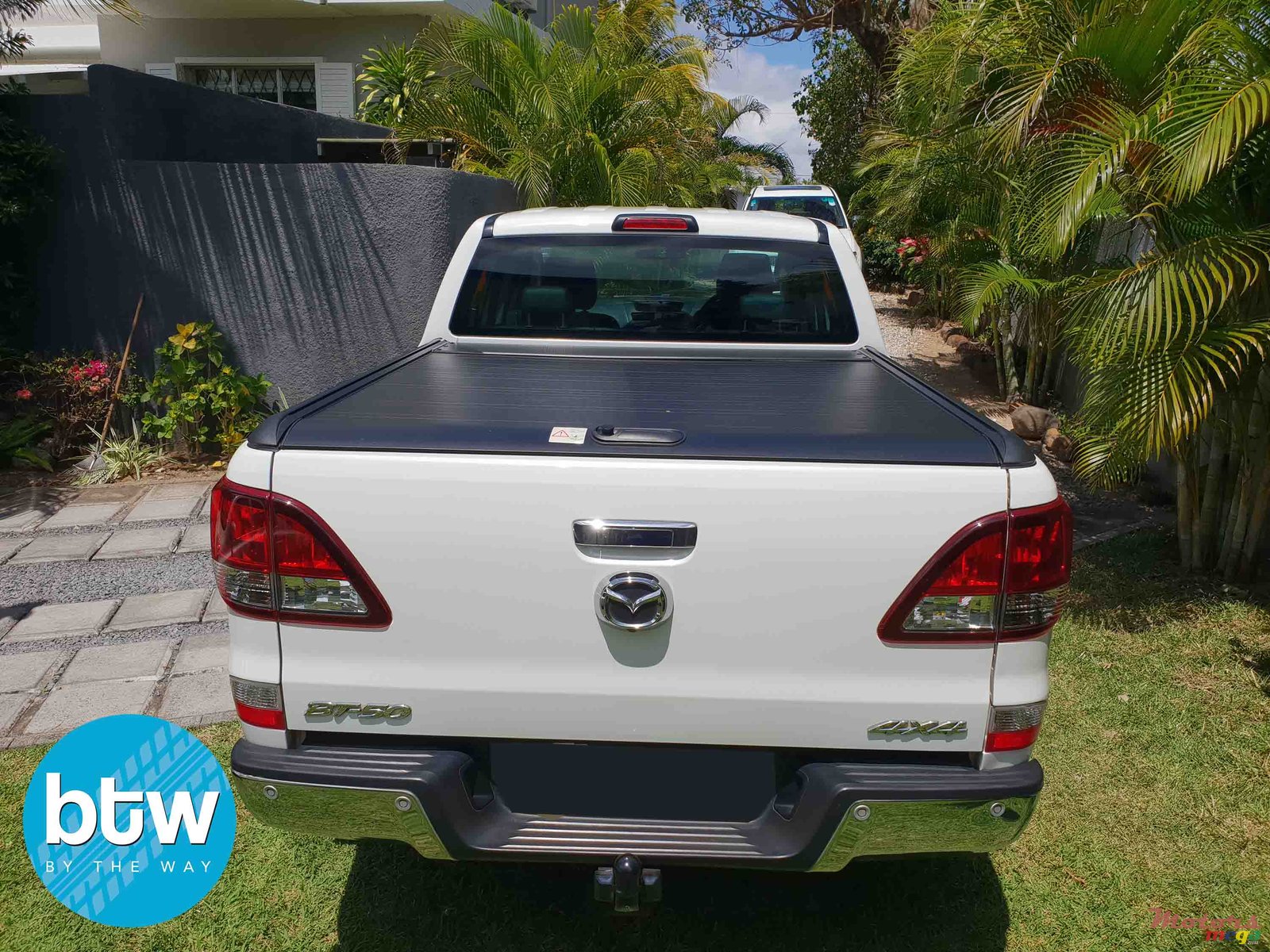 2016' Mazda BT-50 photo #2