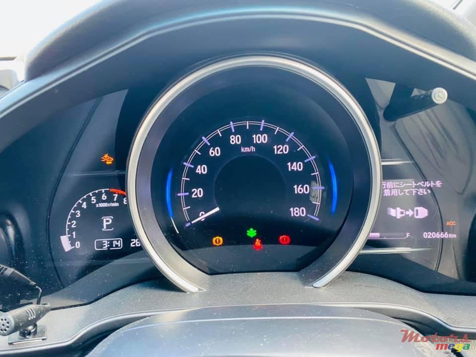 2017' Honda Fit photo #3