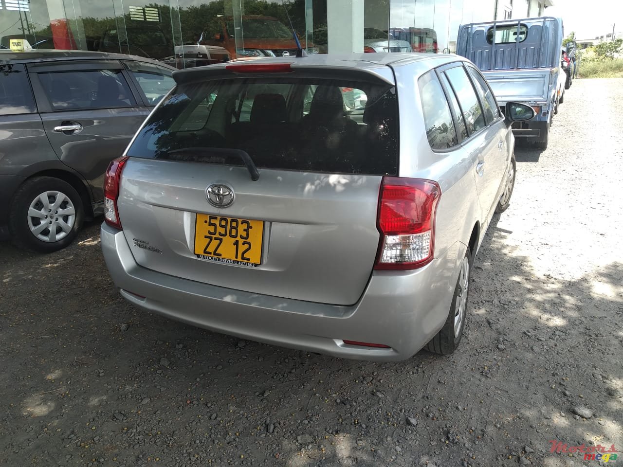 2012' Toyota Fielder photo #1