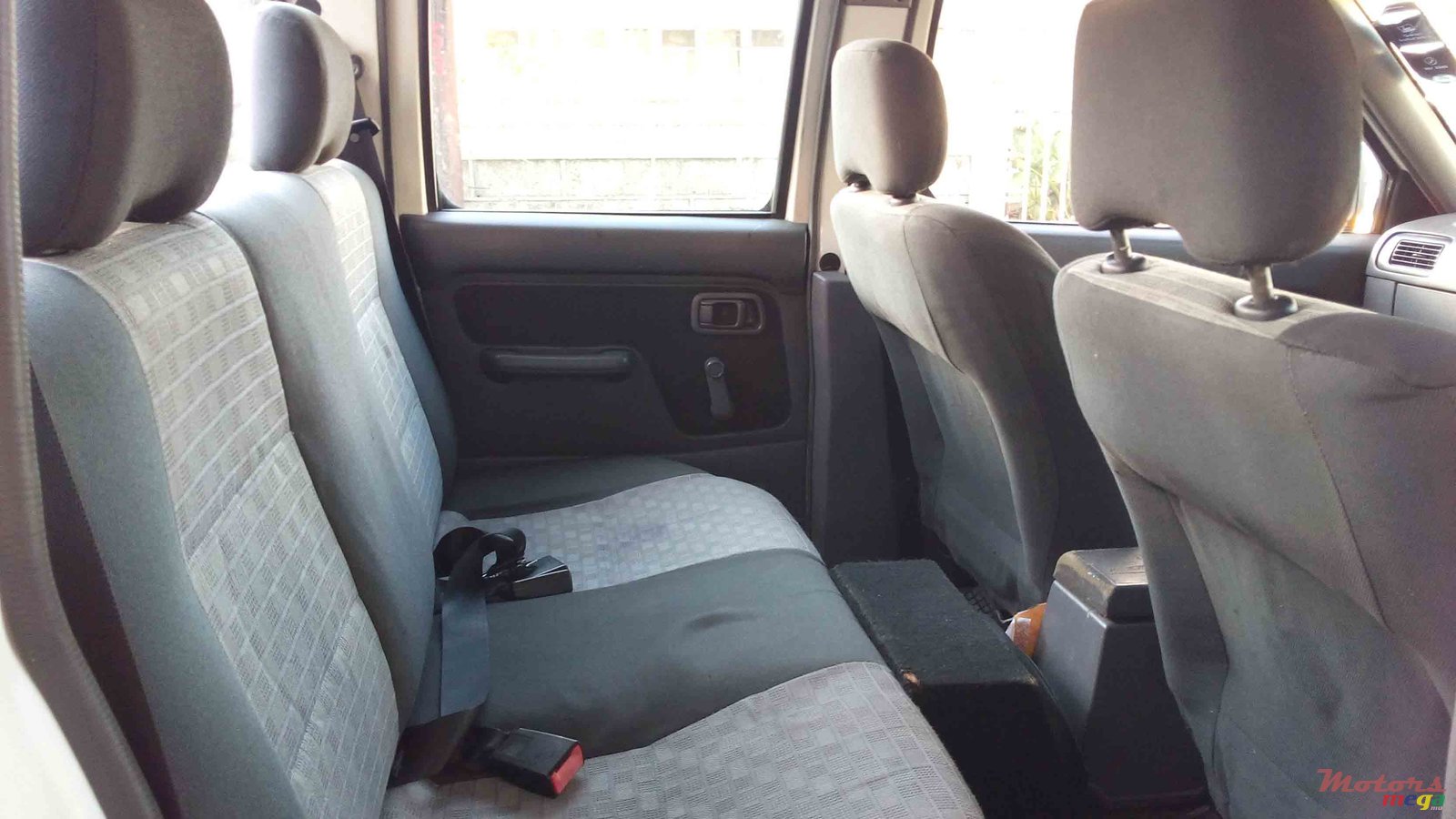 2003' Nissan photo #3