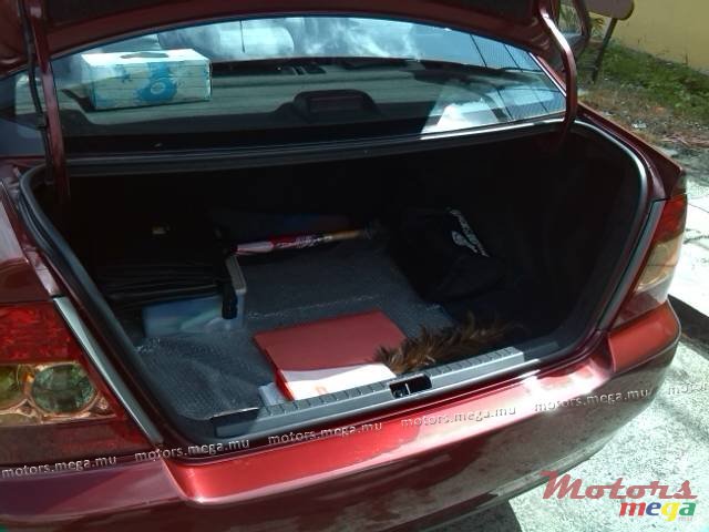 2005' Toyota photo #4