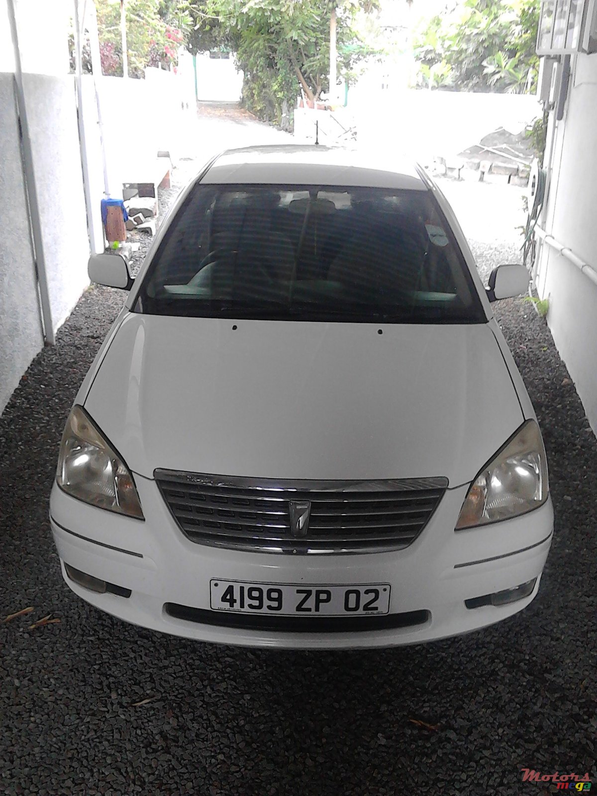 2002' Toyota photo #2