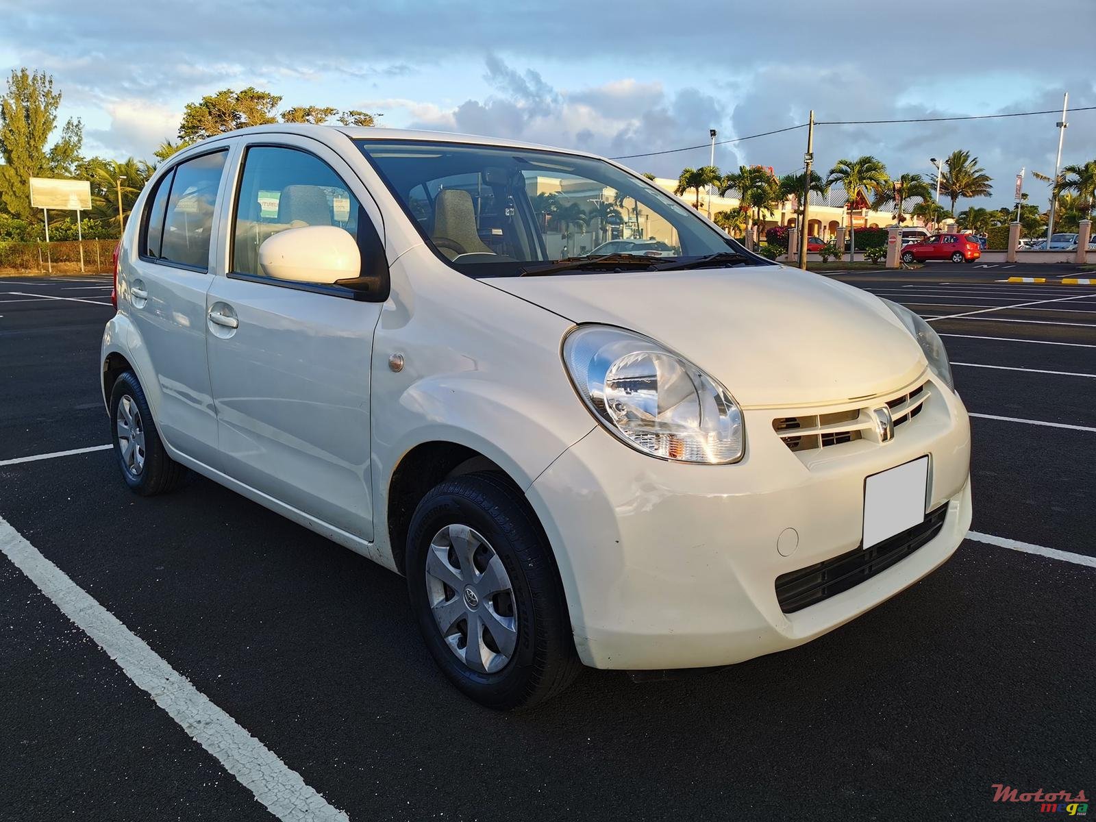 2014' Toyota Passo photo #2