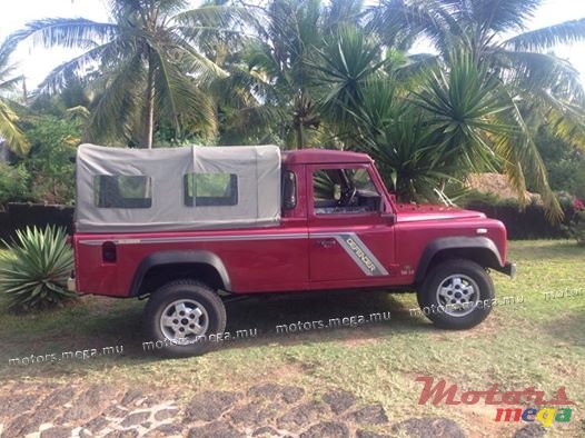 1987' Land Rover Defender 110 photo #1