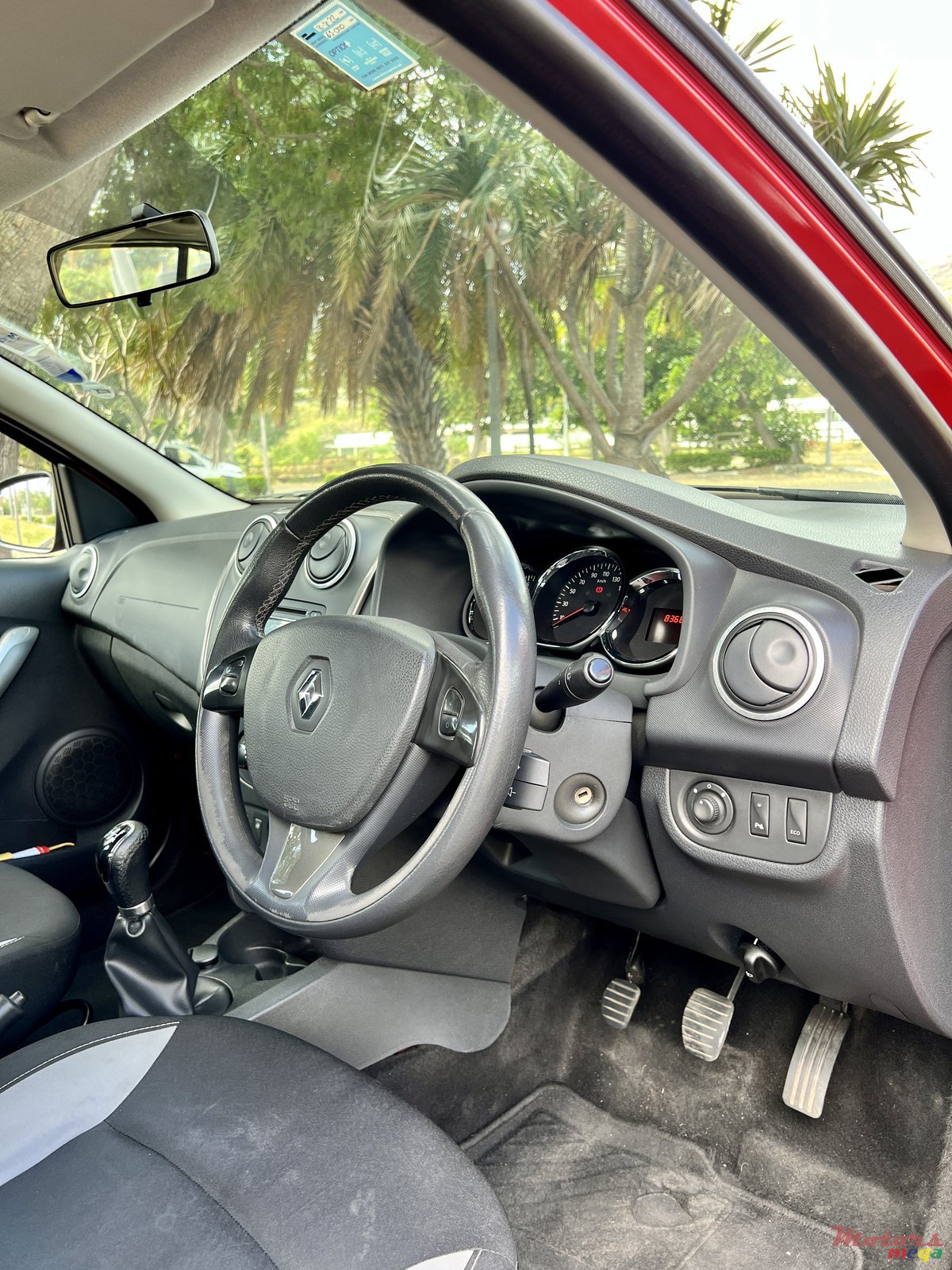 2014' Renault Sandero StepWay photo #5