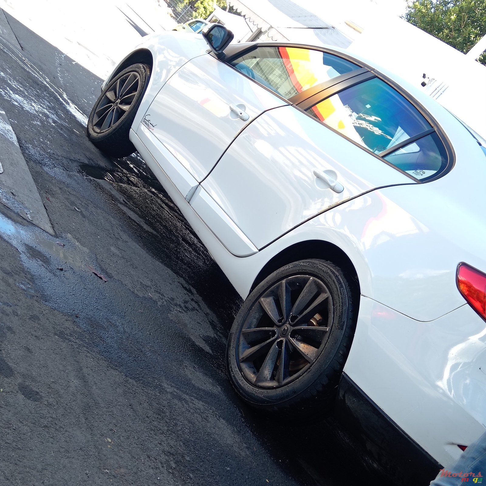 2013' Renault Fluence photo #3