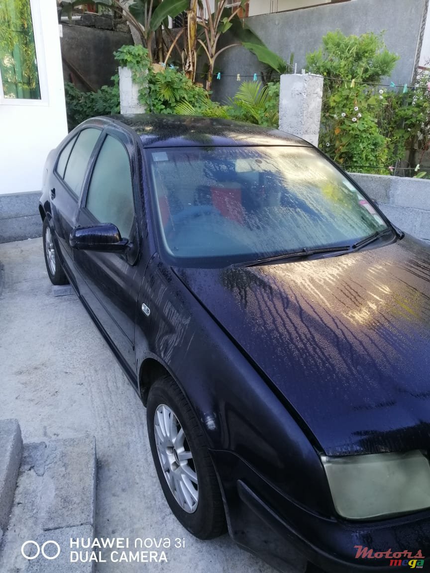 2003' Volkswagen Bora photo #3