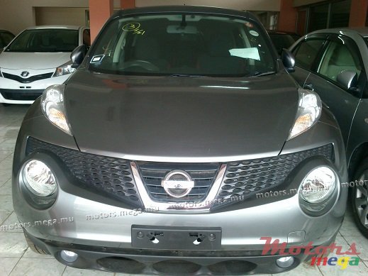 2011' Nissan Juke RS photo #1