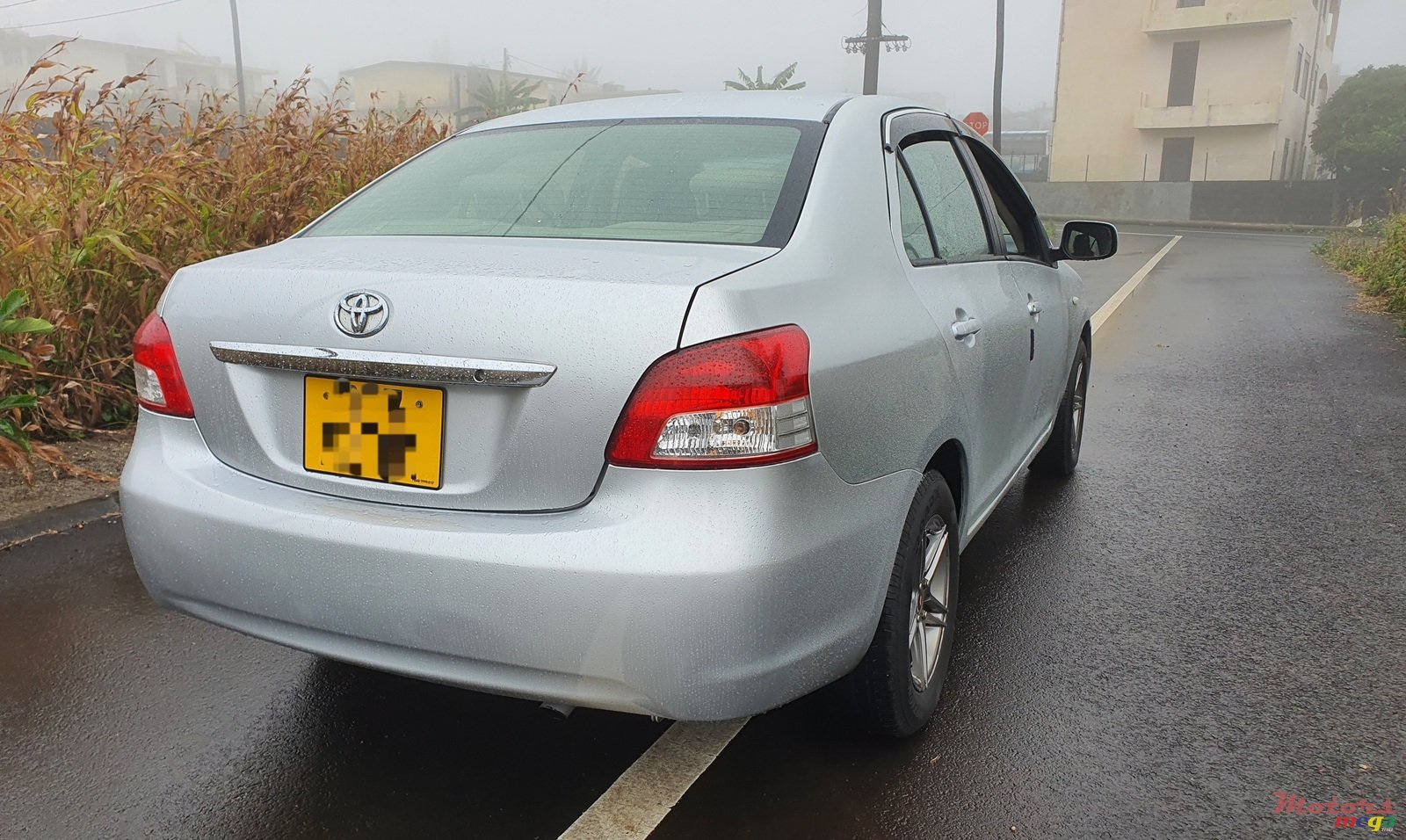 2007' Toyota Belta photo #2