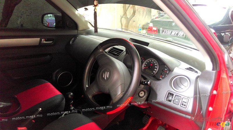 2008' Suzuki Swift photo #5