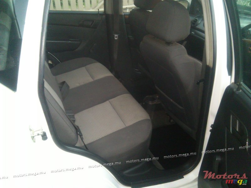 2009' Chevrolet Aveo photo #5